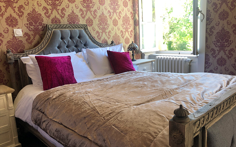 Marie Antoinette Suite Bed